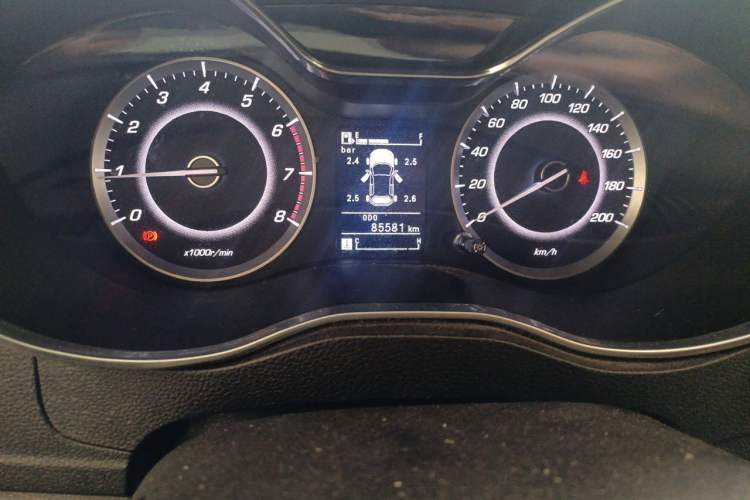 Used Baojun 560 2017 Rhythmic Edition 1.5T Manual Premium Model Odometer Close Up