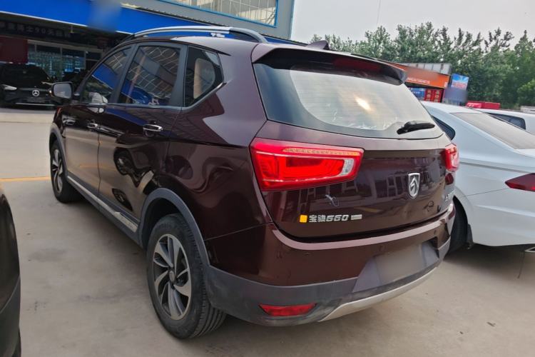 Used Baojun 560 2017 Rhythmic Edition 1.5T Manual Premium Model Rear Left 45 Deg
