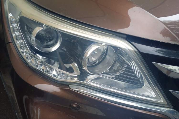 Used Baojun 560 2017 Rhythmic Edition 1.5T Manual Premium Model Right Front Headlight