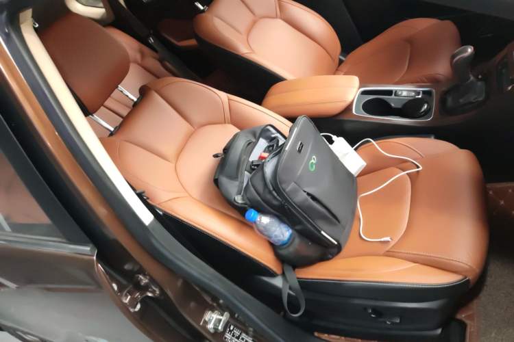 Used Baojun 560 2017 Rhythmic Edition 1.8L iAMT Prestige Model Right Front Seat
