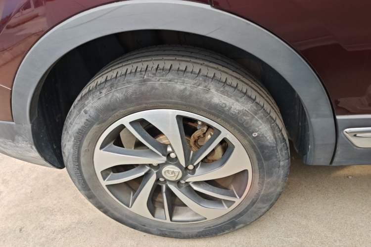 Used Baojun 560 2017 Rhythmic Edition 1.5T Manual Premium Model Right Rear Wheel Hub