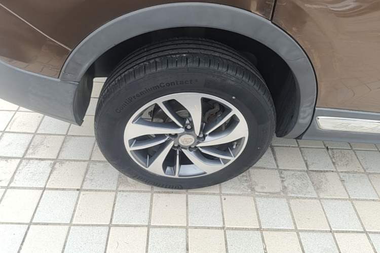 Used Baojun 560 2017 1.5T DCT Prestige Edition Right Rear Wheel Hub