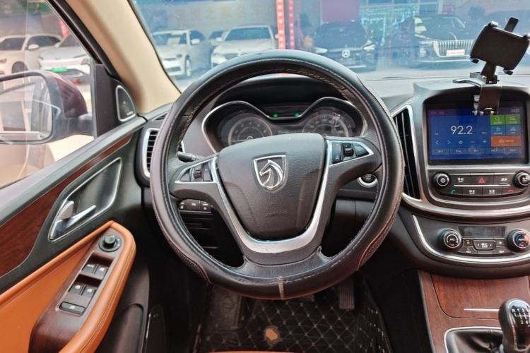 Used Baojun 560 2017 Rhythmic Edition 1.5T Manual Premium Model Steering Wheel
