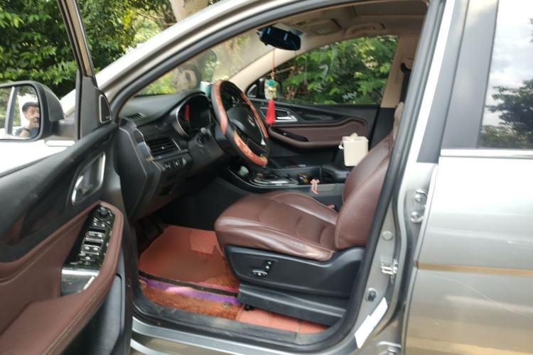 Used Baojun 560 2017 1.5T DCT Prestige Edition Driver Seat