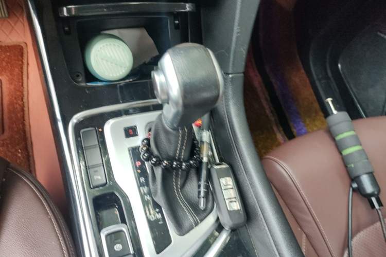 Used Baojun 560 2017 1.5T DCT Prestige Edition Gear Lever