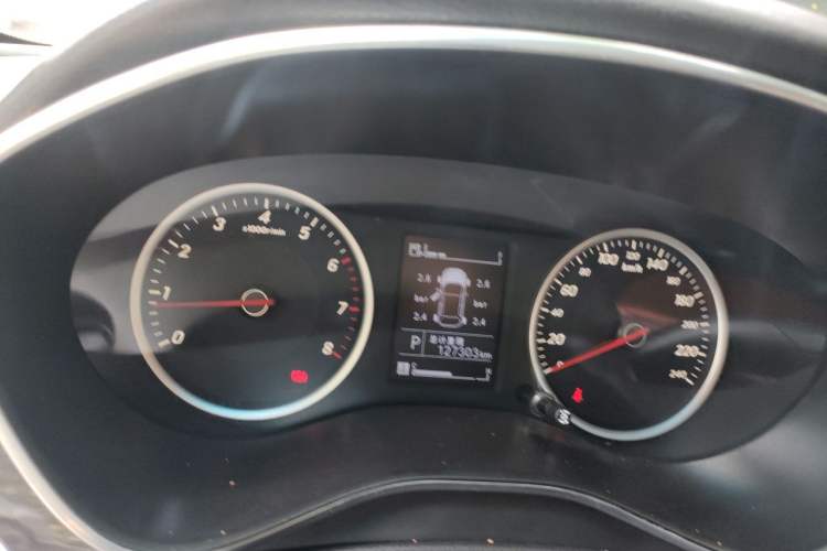 Used Baojun 560 2017 1.5T DCT Prestige Edition Instrument Cluster