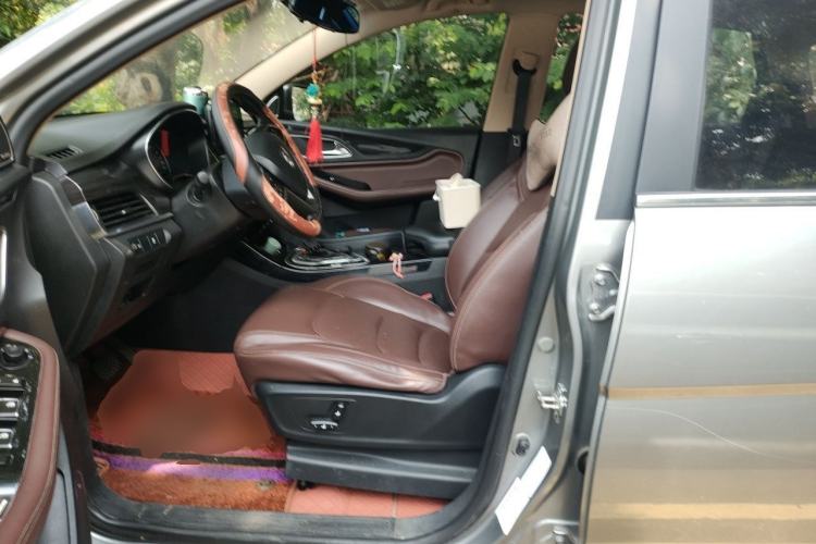 Used Baojun 560 2017 1.5T DCT Prestige Edition Left Front Seat