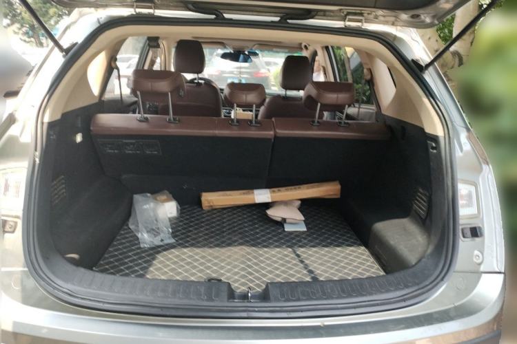 Used Baojun 560 2017 1.5T DCT Prestige Edition Trunk