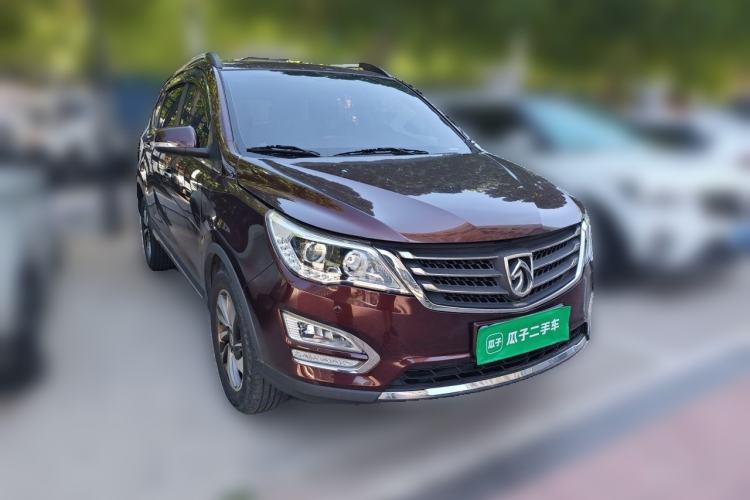Used Baojun 560 2017 Rhythmic Edition 1.8L iAMT Prestige Model Front Right 45 Deg