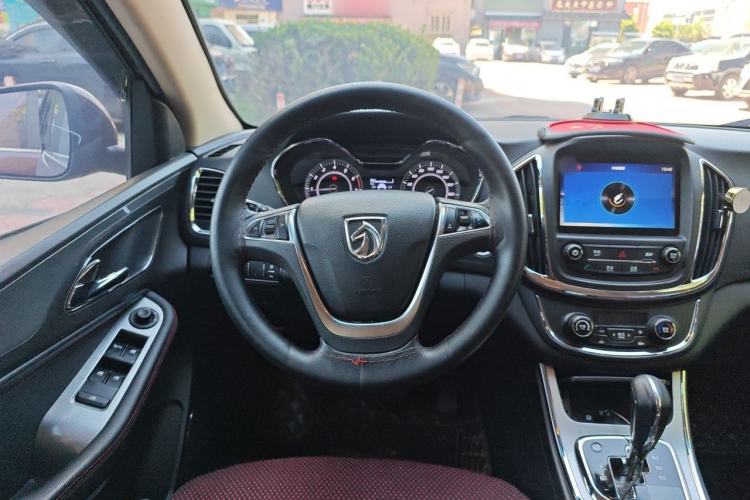 Used Baojun 560 2017 Rhythmic Edition 1.8L iAMT Prestige Model Steering Wheel