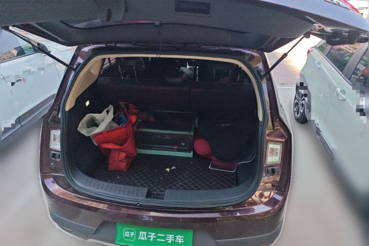 Used Baojun 560 2017 Rhythmic Edition 1.8L iAMT Prestige Model Trunk