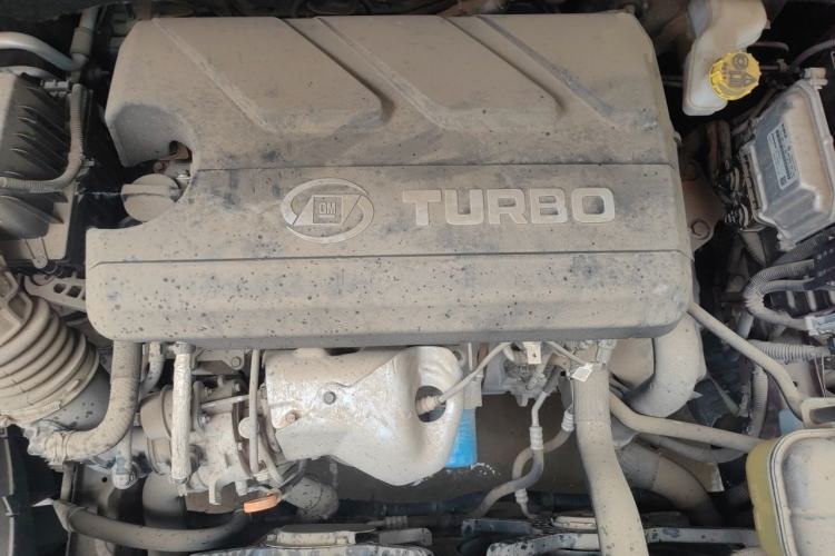 Used Baojun 560 2017 1.5T DCT Prestige Edition Engine Bay