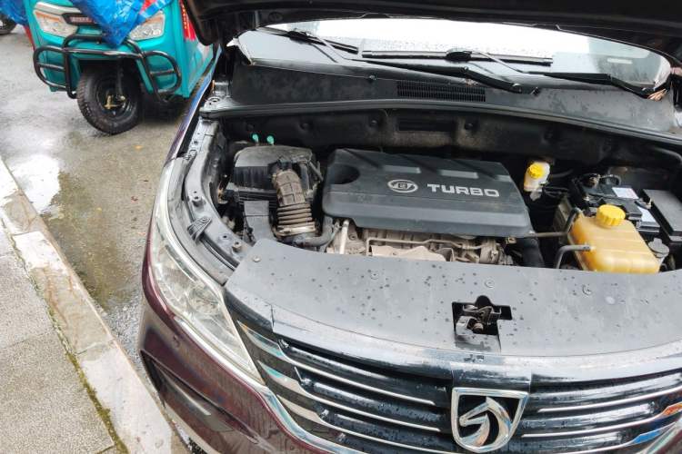 Used Baojun 560 2017 Rhythmic Edition 1.5T Manual Premium Model Engine Bay Right