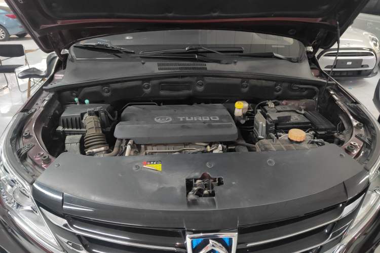 Used Baojun 560 2017 1.5T DCT Flagship Model Engine Bay