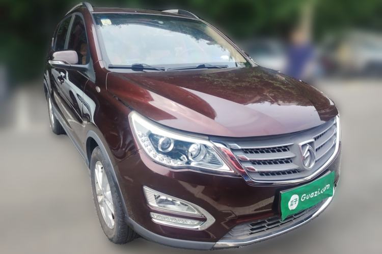 Used Baojun 560 2017 Rhythmic Edition 1.5T Manual Enjoyment Model Exterior 2