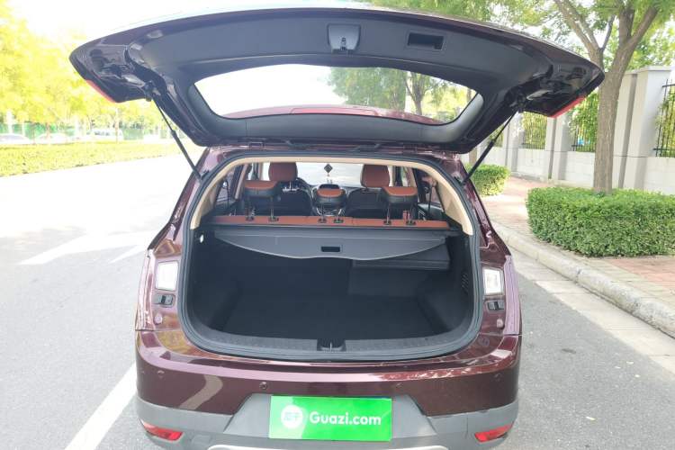 Used Baojun 560 2017 Rhythmic Edition 1.5T Manual Enjoyment Model Exterior 6