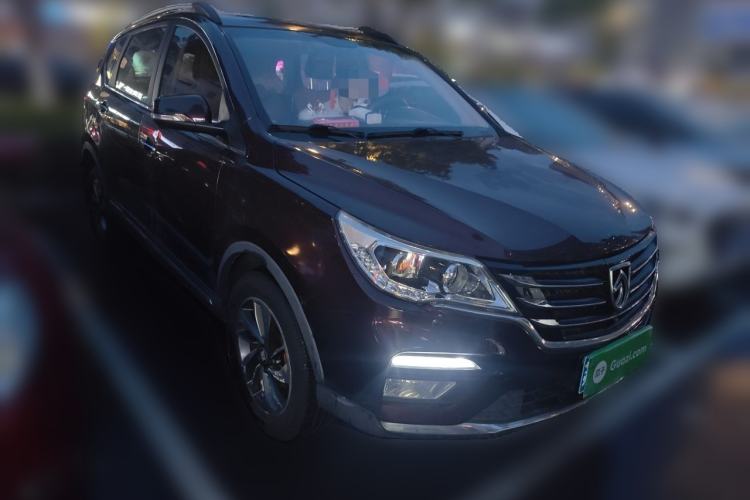 Used Baojun 560 2017 Rhythmic Edition 1.8L iAMT Prestige Model Front Right 45 Deg