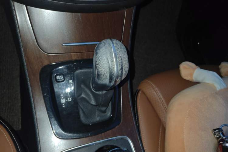 Used Baojun 560 2017 Rhythmic Edition 1.8L iAMT Prestige Model Gear Lever