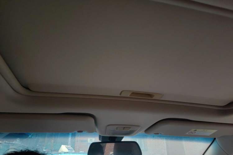 Used Baojun 560 2017 1.5T DCT Prestige Edition Headliner