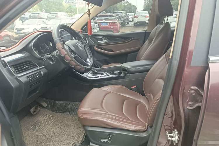 Used Baojun 560 2017 1.5T DCT Flagship Model Left Front Seat