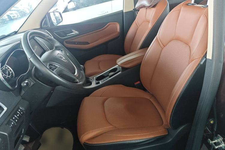 Used Baojun 560 2017 Rhythmic Edition 1.5T Manual Premium Model Left Front Seat