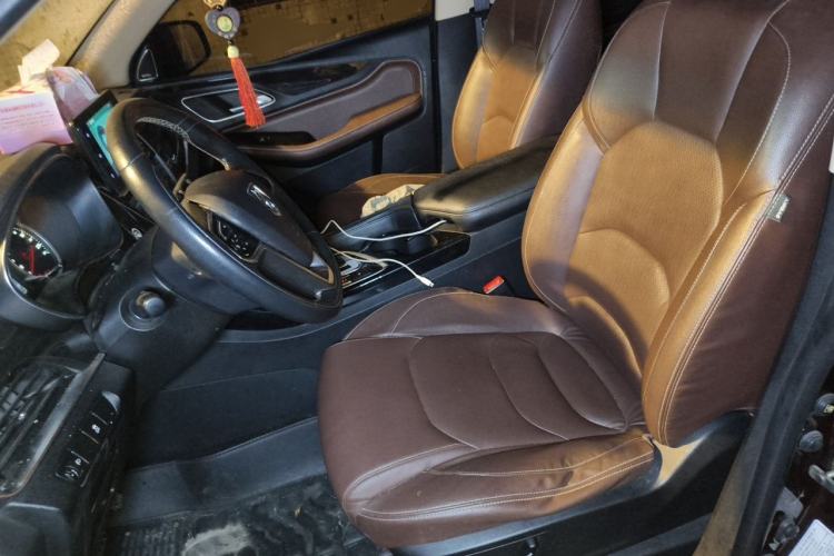 Used Baojun 560 2017 1.5T DCT Prestige Edition Left Front Seat