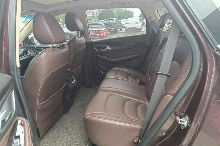 Used Baojun 560 2017 1.5T DCT Flagship Model Left Rear Seat