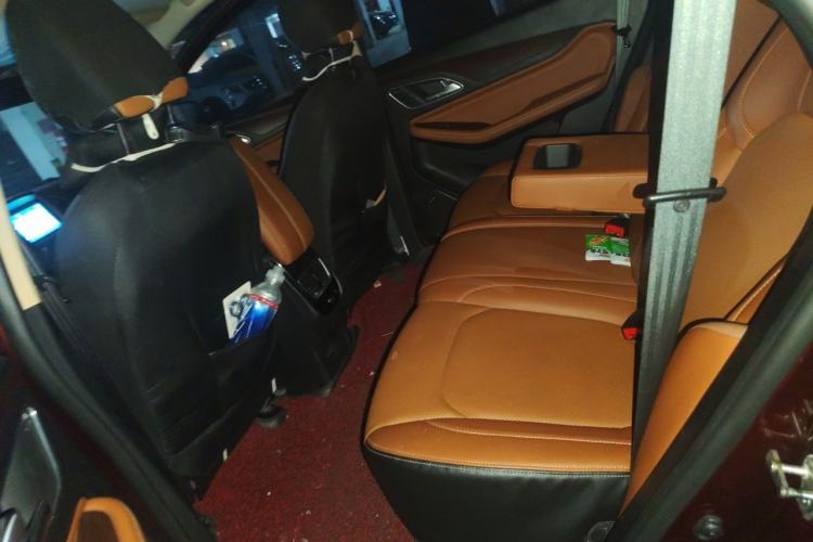 Used Baojun 560 2017 Rhythmic Edition 1.8L iAMT Prestige Model Left Rear Seat