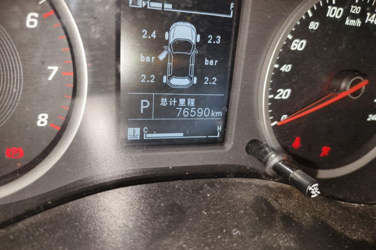 Used Baojun 560 2017 1.5T DCT Prestige Edition Odometer Close Up