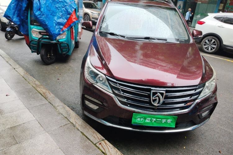 Used Baojun 560 2017 Rhythmic Edition 1.5T Manual Premium Model Right Front Headlight