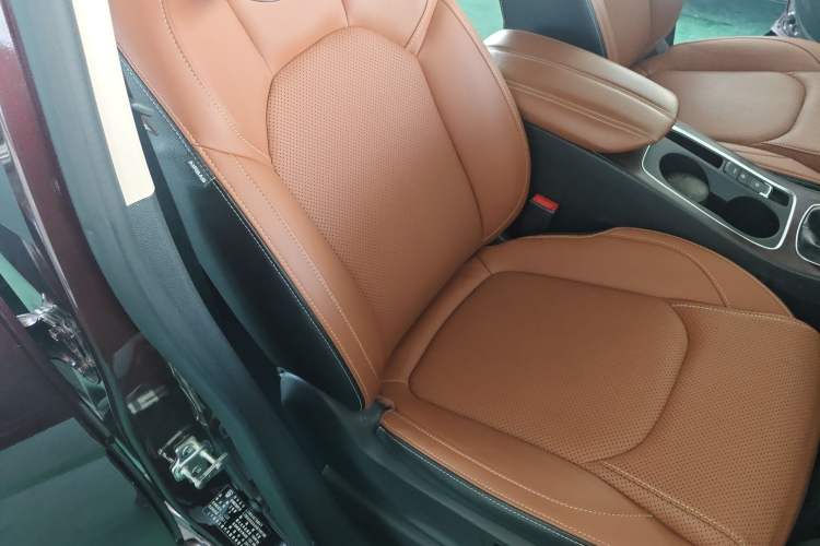 Used Baojun 560 2017 Rhythmic Edition 1.5T Manual Premium Model Right Front Seat