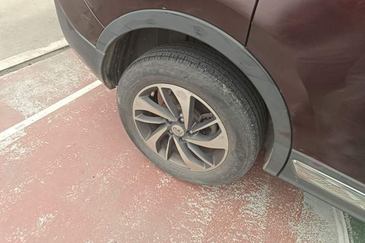 Used Baojun 560 2017 1.5T DCT Flagship Model Right Rear Wheel Hub