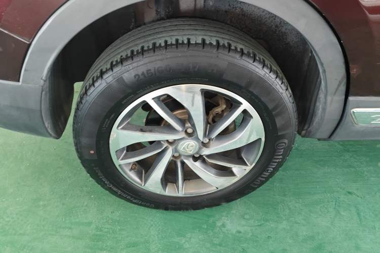 Used Baojun 560 2017 Rhythmic Edition 1.5T Manual Premium Model Right Rear Wheel Hub