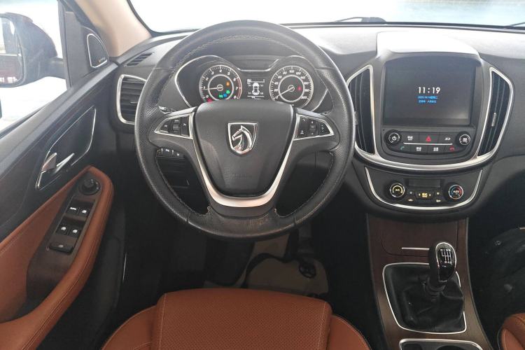 Used Baojun 560 2017 Rhythmic Edition 1.5T Manual Premium Model Steering Wheel