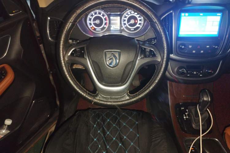 Used Baojun 560 2017 Rhythmic Edition 1.8L iAMT Prestige Model Steering Wheel
