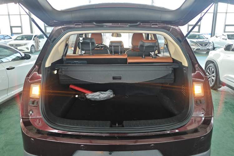 Used Baojun 560 2017 Rhythmic Edition 1.5T Manual Premium Model Trunk