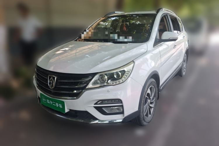 Used Baojun 560 2017 Rhythmic Edition 1.5T Manual Premium Model Guazi used car, China used car export, Used car for sale, Used cars, Cheapest cars for sale