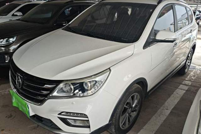 Ojetý Baojun 560 2017 1.5T DCT Flagship Model 7 Seats