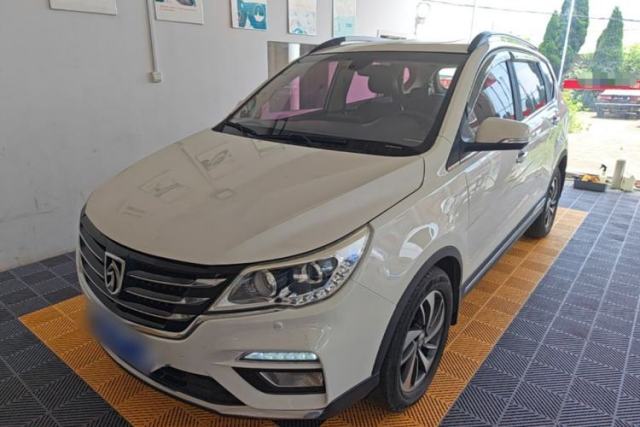 Used Baojun 560 2017 1.5T DCT Flagship Model 7 Seats