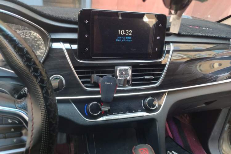 Used Baojun 560 2017 1.5T DCT Prestige Edition Audio And AC Panel