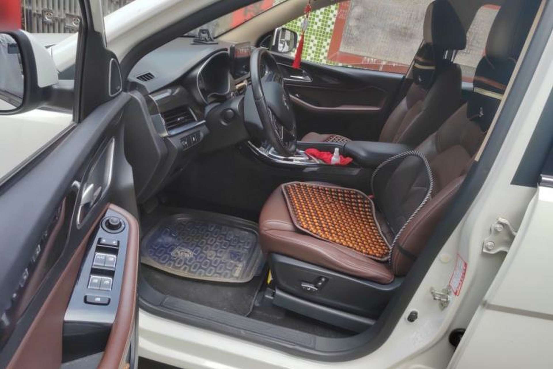 Used Baojun 560 2017 1.5T DCT Prestige Edition Driver Seat