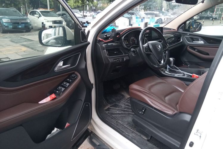 Used Baojun 560 2017 1.5T DCT Flagship Model Driver Seat