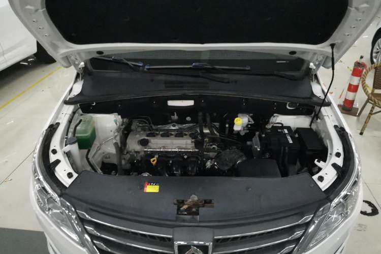 Used Baojun 560 2017 1.8L iAMT Comfort Model Engine Bay
