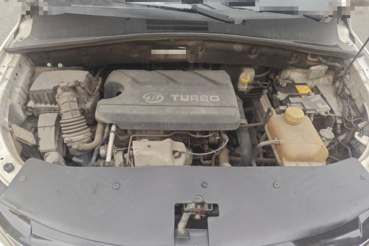 Used Baojun 560 2017 Rhythmic Edition 1.5T Manual Premium Model Engine Bay