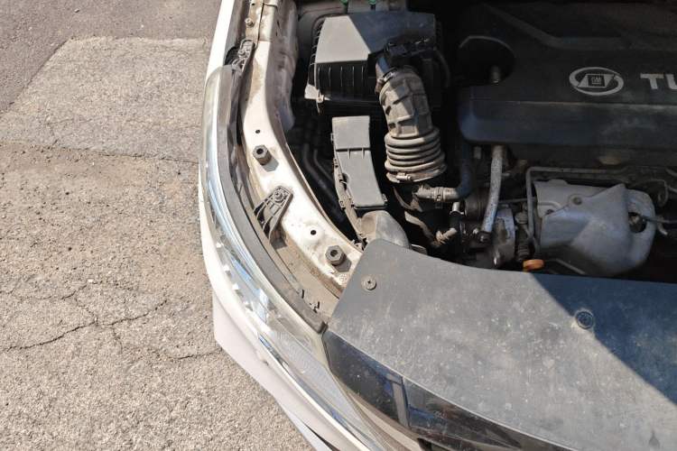 Used Baojun 560 2017 1.5T DCT Flagship Model Engine Bay Right