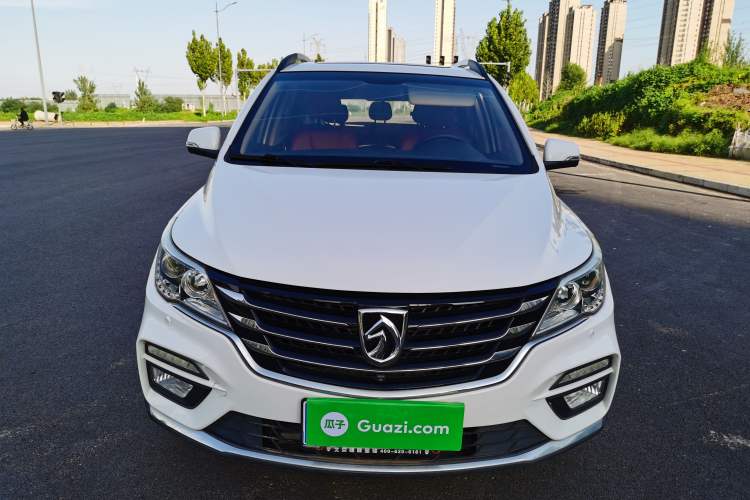 Used Baojun 560 2017 Rhythmic Edition 1.8L iAMT Prestige Model Exterior 1