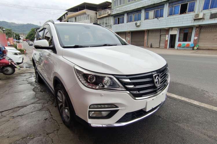 Used Baojun 560 2017 1.5T DCT Flagship Model Exterior 2