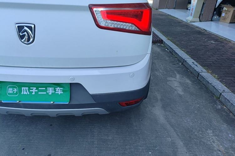 Used Baojun 560 2017 Rhythmic Edition 1.8L iAMT Prestige Model Exterior 3