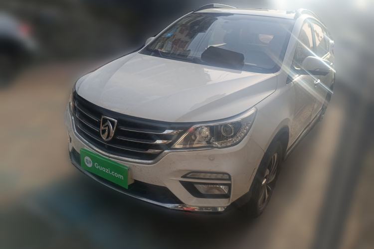 Used Baojun 560 2017 Rhythmic Edition 1.8L iAMT Prestige Model Guazi used car, China used car export, Used car for sale, Used cars, Cheapest cars for sale