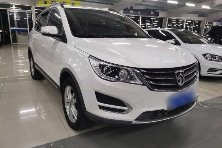 Used Baojun 560 2017 1.8L iAMT Comfort Model Front Right 45 Deg